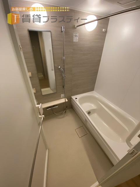 バス・シャワールーム　一日の疲れを癒してくれる憩いの場。