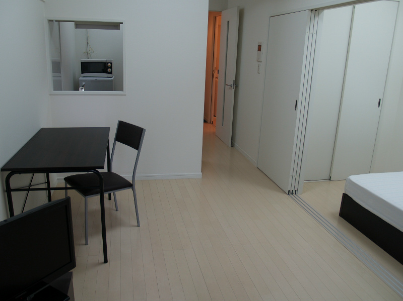 居室・リビング　家具家電不要の場合撤去します