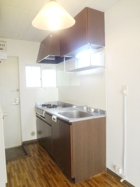 キッチン　♪小窓の付いた明るいキッチン♪