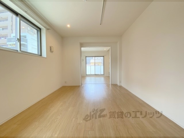 居室・リビング　同シリーズマンションの写真です。