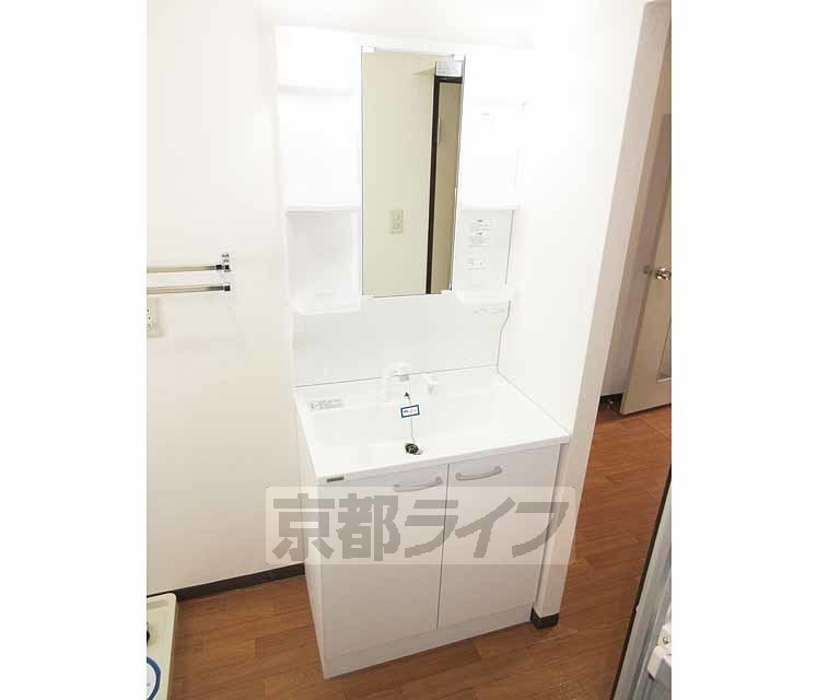 洗面設備　綺麗な洗面所