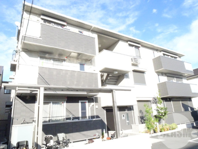 建物外観　全室角部屋♪