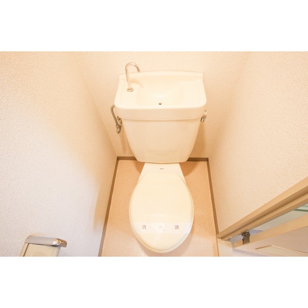 トイレ　同じ建物の別なお部屋