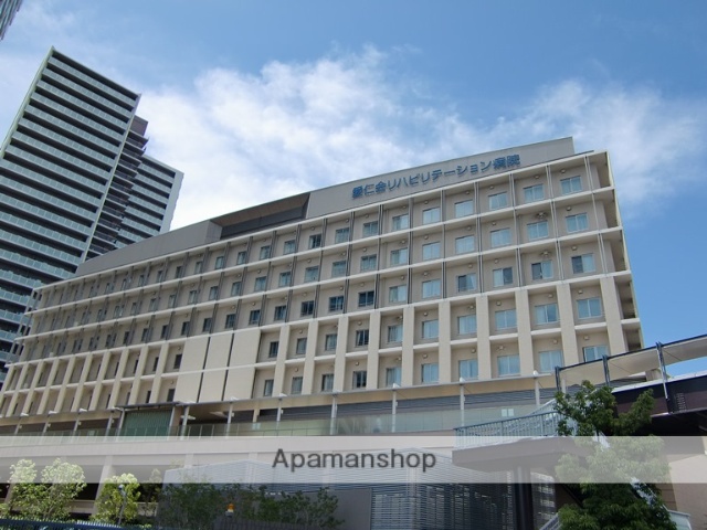 病院　愛仁会リハビリテーション病院（病院）まで595m