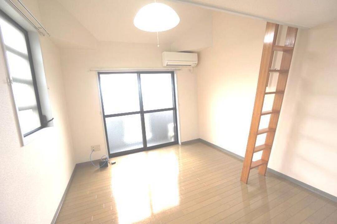 居室・リビング　リビング