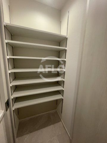 収納　スプランディッド玉造　シューズボックス