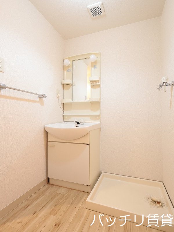 洗面設備　別室写真の為、現状を優先いたします。