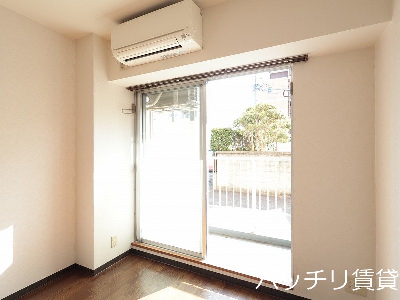 バルコニー　別室写真の為、現状を優先いたします。
