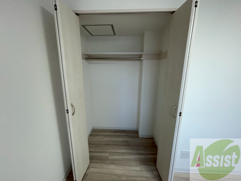 収納　洋室にはクローゼットがあるのですっきり片付きそうです。