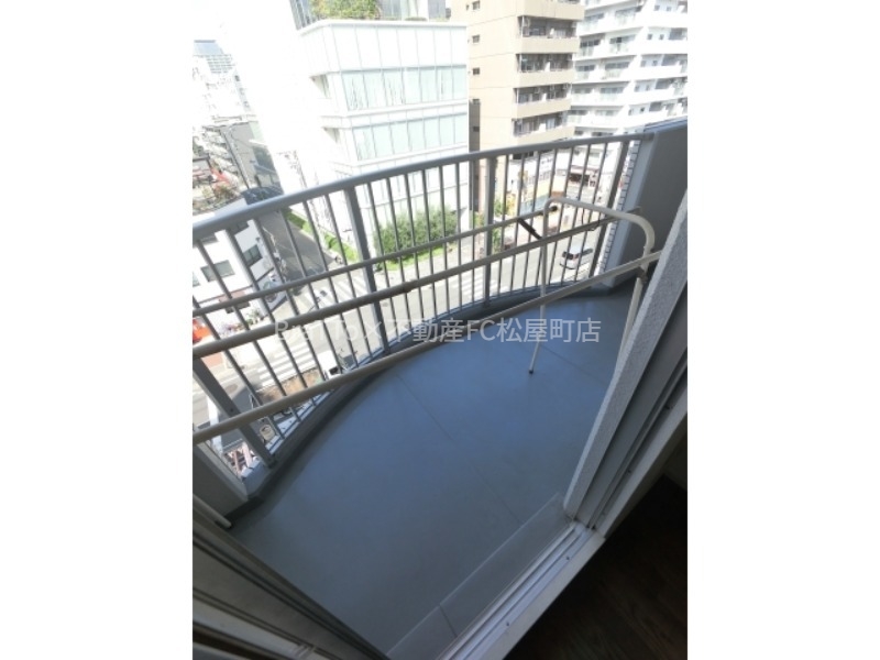 バルコニー　バルコニー