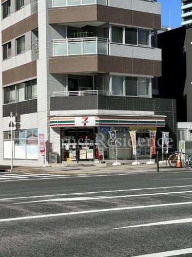 コンビニ　セブンイレブン 台東区役所前店（コンビニ）まで432m