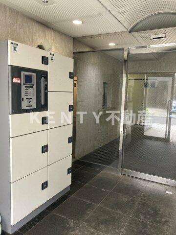 エントランス　ゆとりのあるエントランスです