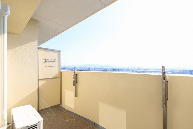 バルコニー　日当たりの良いバルコニーです！