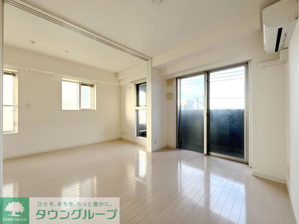 居室・リビング　※同室タイプ参考写真