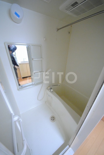 バス・シャワールーム　写真は２１１号室