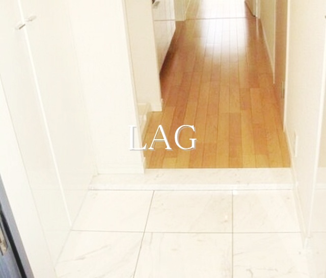 玄関　玄関です。