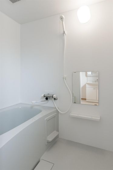 バス・シャワールーム　他号室のお写真です