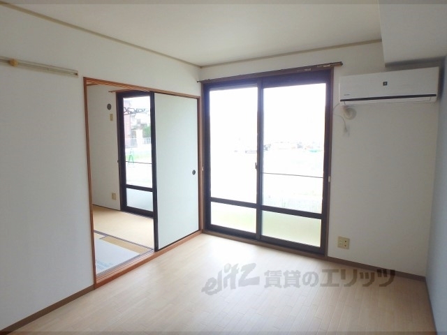 居室・リビング　洋室