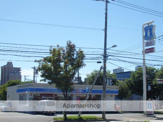 コンビニ　ローソン（コンビニ）まで338m