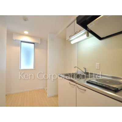 キッチン　同タイプ10階のお部屋を撮影。仕様が異なることがあります。