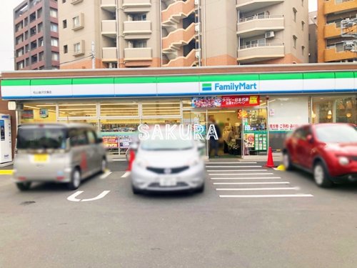 コンビニ　ファミリーマート松山金沢文庫店（コンビニ）まで761m
