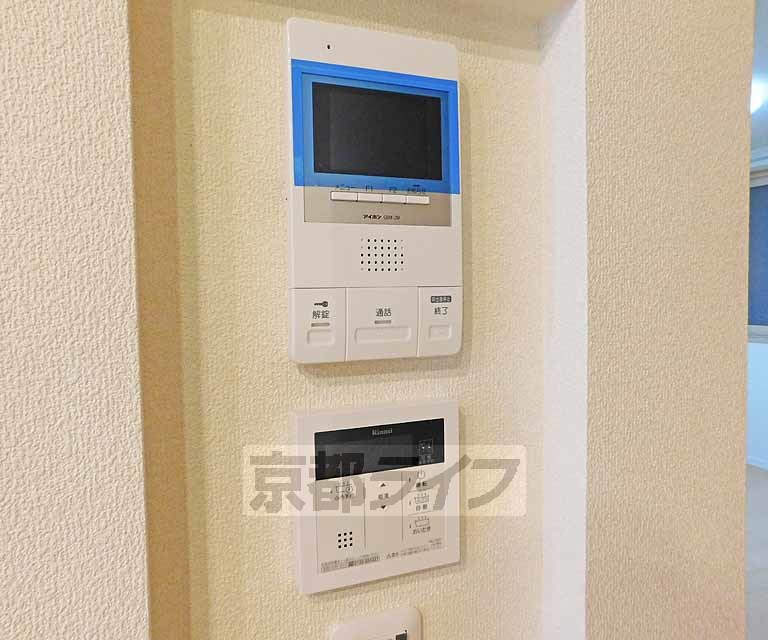 その他設備　モニター付インターホンです。