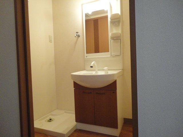 洗面設備　洗髪洗顔化粧台