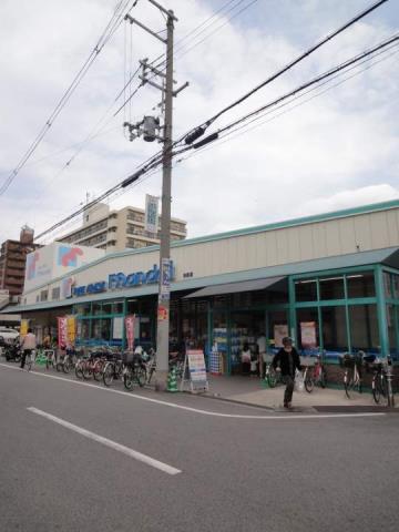 スーパー　万代（スーパー）まで798m