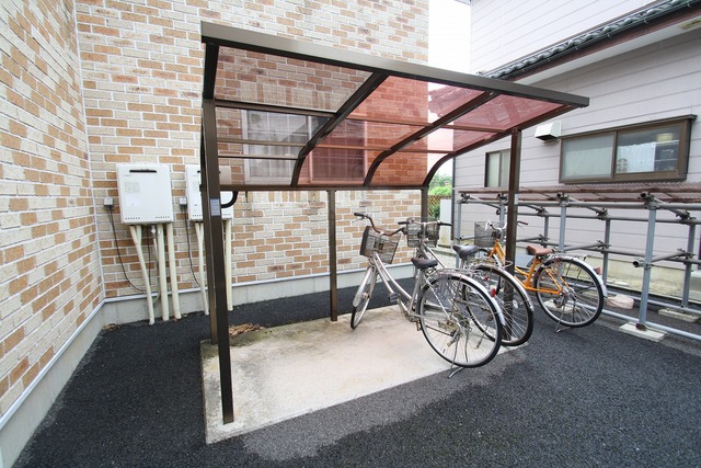 その他共有部分　敷地内に駐輪場があります