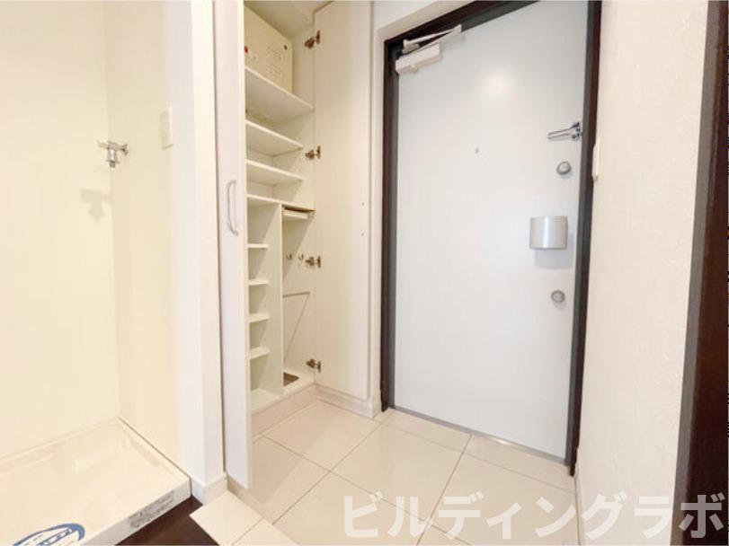 玄関　別号室参考画像です。