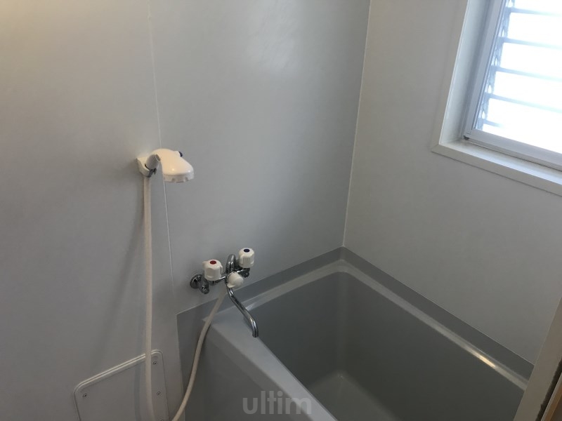 バス・シャワールーム　※別のお部屋のお写真です。参考までに。