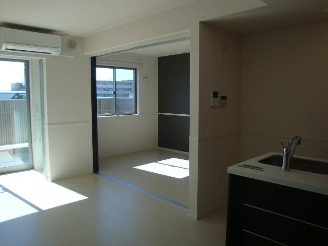 居室・リビング　リビング