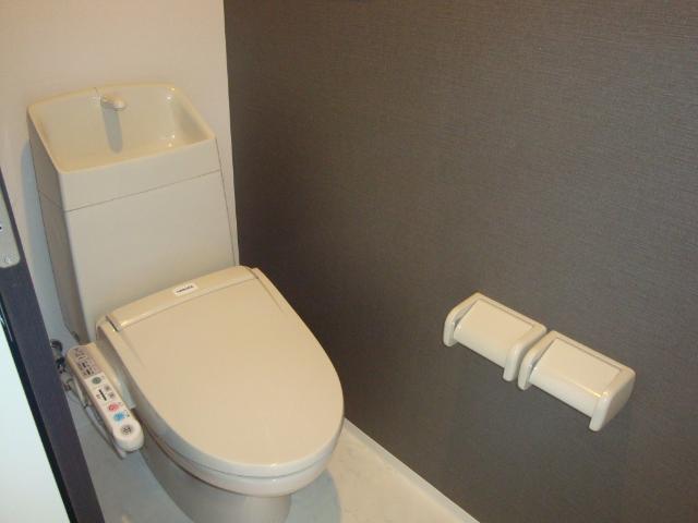 トイレ　シャワー付トイレ