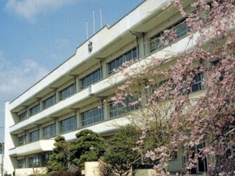 小学校　富谷市立富谷小学校（小学校）まで697m