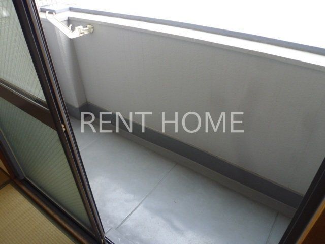 バルコニー　東向きバルコニーです