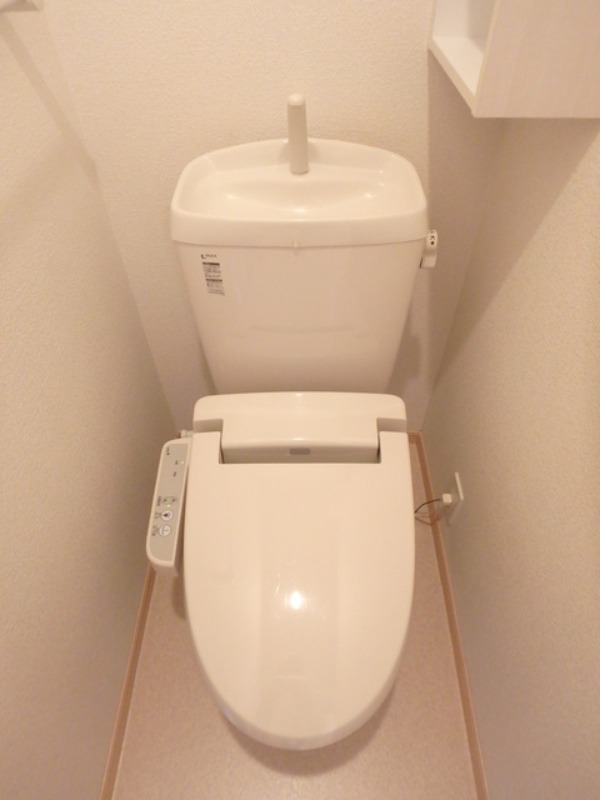 トイレ　図面と現状に相違がある場合には現状を優先