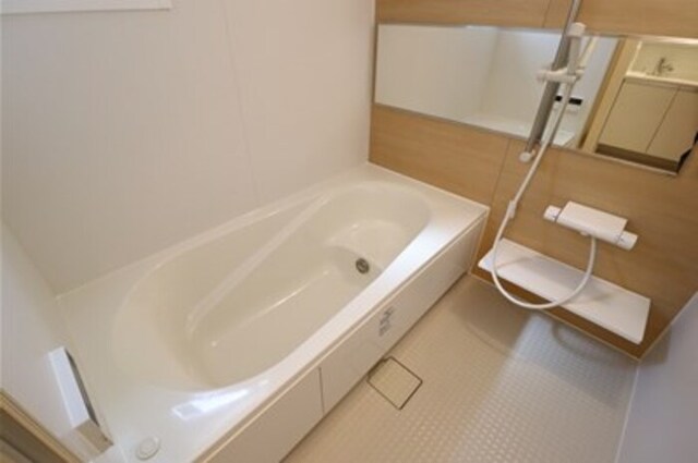 バス・シャワールーム　浴室