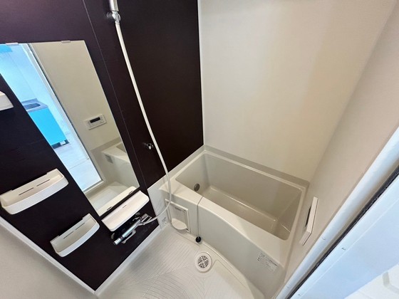 バス・シャワールーム　※別部屋の写真です