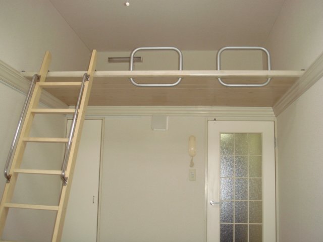 その他部屋・スペース　ロフト付。室内天井も高くお部屋を広く使えます！