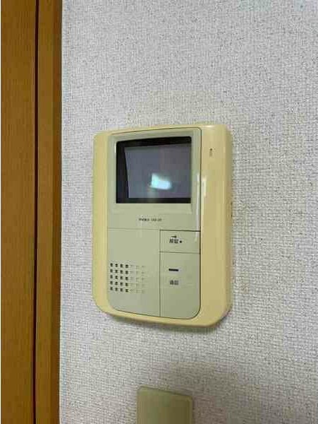セキュリティ　防犯面に配慮したＴＶモニターホン付きです！