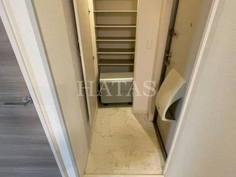 玄関　同物件別部屋