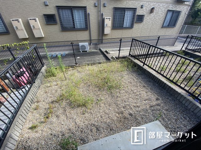 庭　同型タイプ