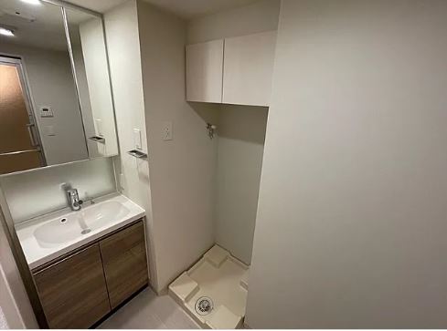 洗面設備　スペースが確保できる洗面所です