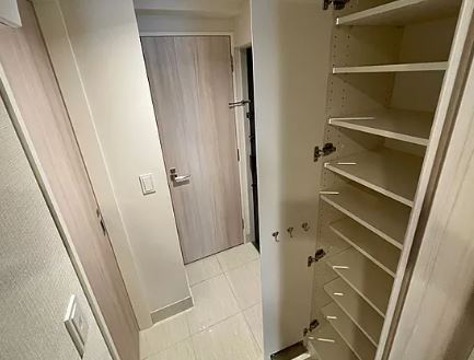 玄関　シンプルで使いやすい玄関です