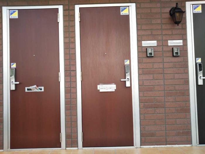 エントランス　エントランス