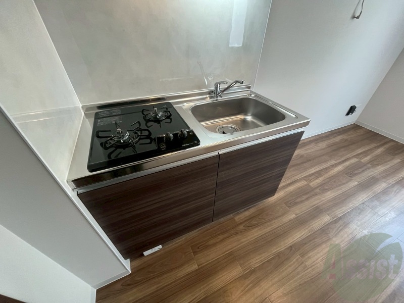 キッチン　キッチンです。一人暮らしなら十分な大きさですね。