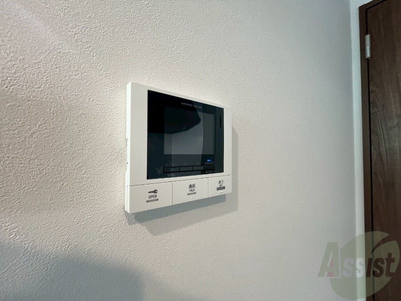 セキュリティ　ＴＶモニター付インターホンです。来客者の顔が見えるので安心！