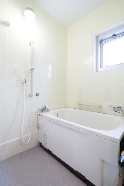 バス・シャワールーム　浴室