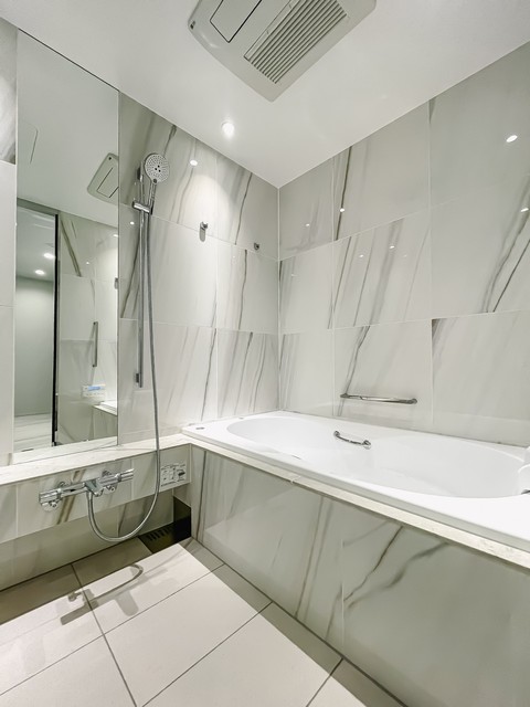 バス・シャワールーム　※写真は同タイプ住戸です。