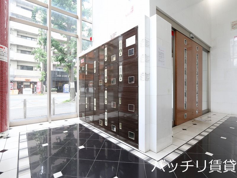 その他共有部分　※写真は別号室反転タイプの為現状を優先いたします。